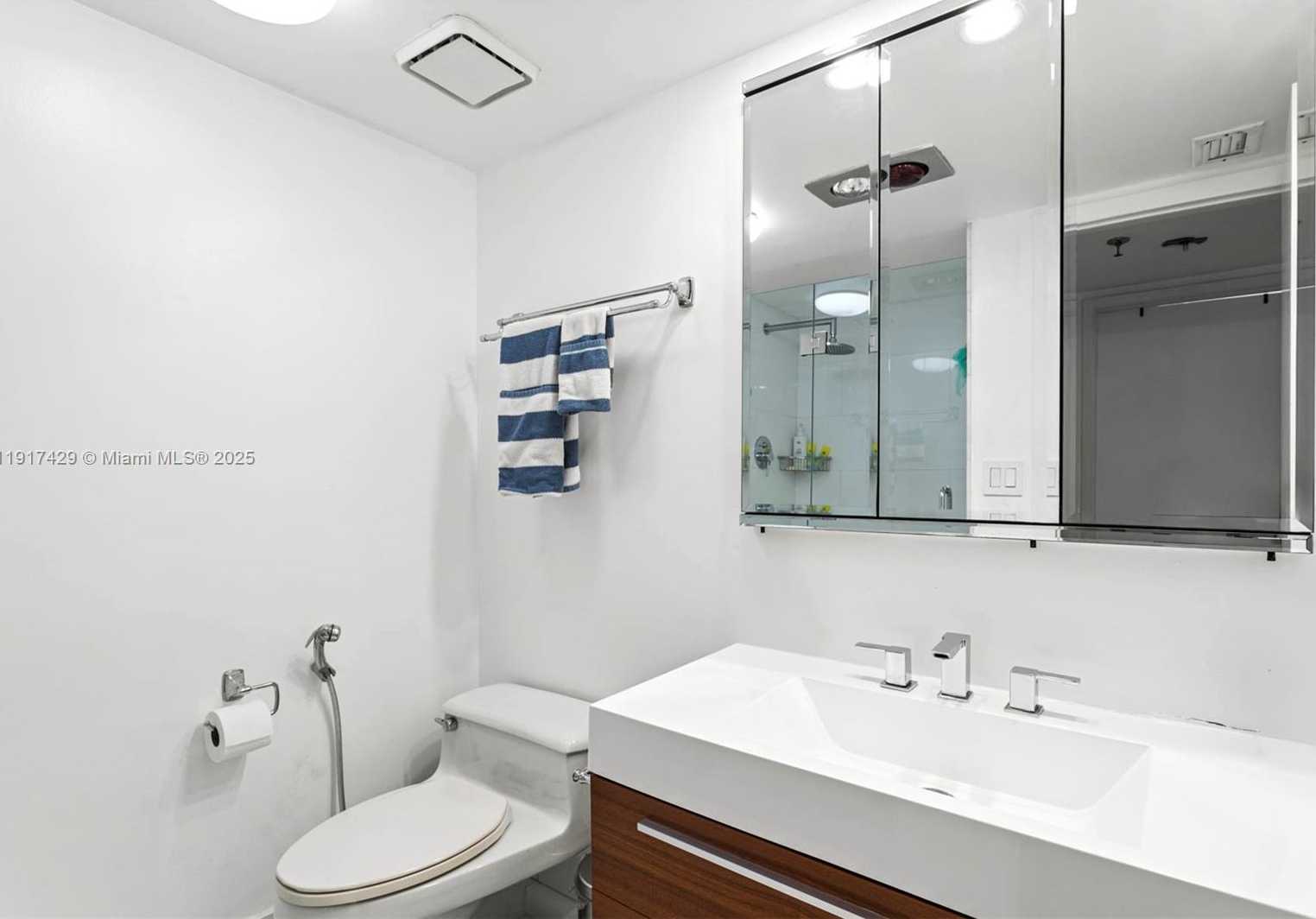 Small Image of 9 ISLAND AVE #2006, Miami Beach Number 21