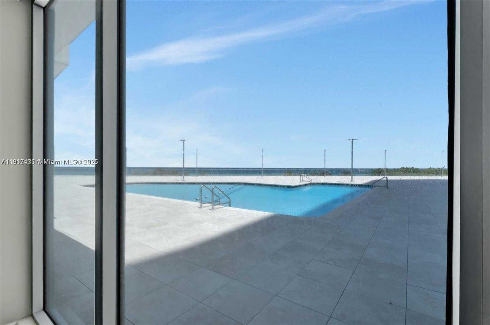 Small Image of 7135 COLLINS AVE #1614, Miami Beach Number 23