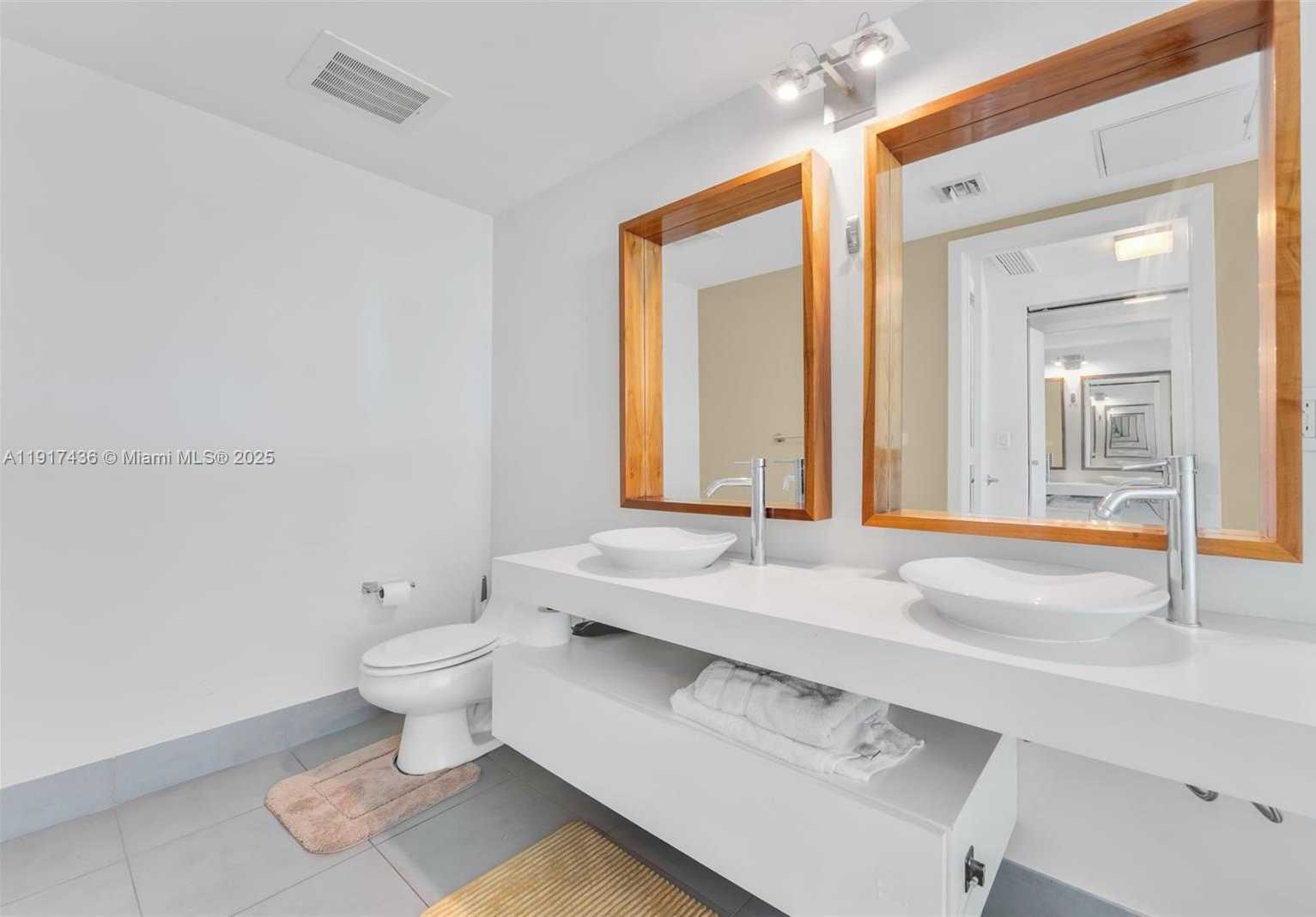 Small Image of 92 SOUTH WEST 3RD ST #3611, Miami Number 14