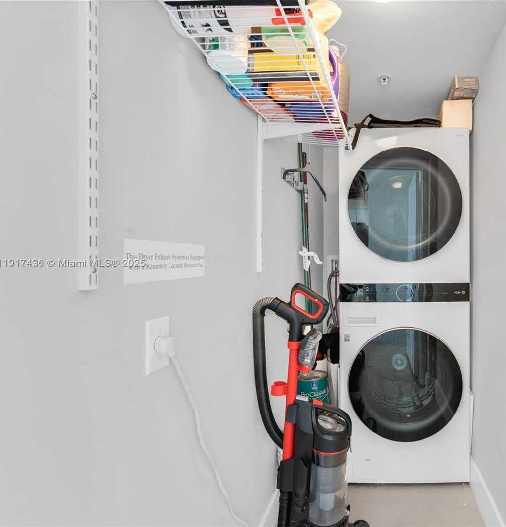 Small Image of 92 SOUTH WEST 3RD ST #3611, Miami Number 15