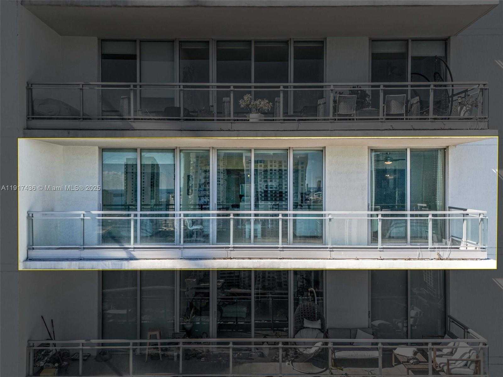 Small Image of 92 SOUTH WEST 3RD ST #3611, Miami Number 17