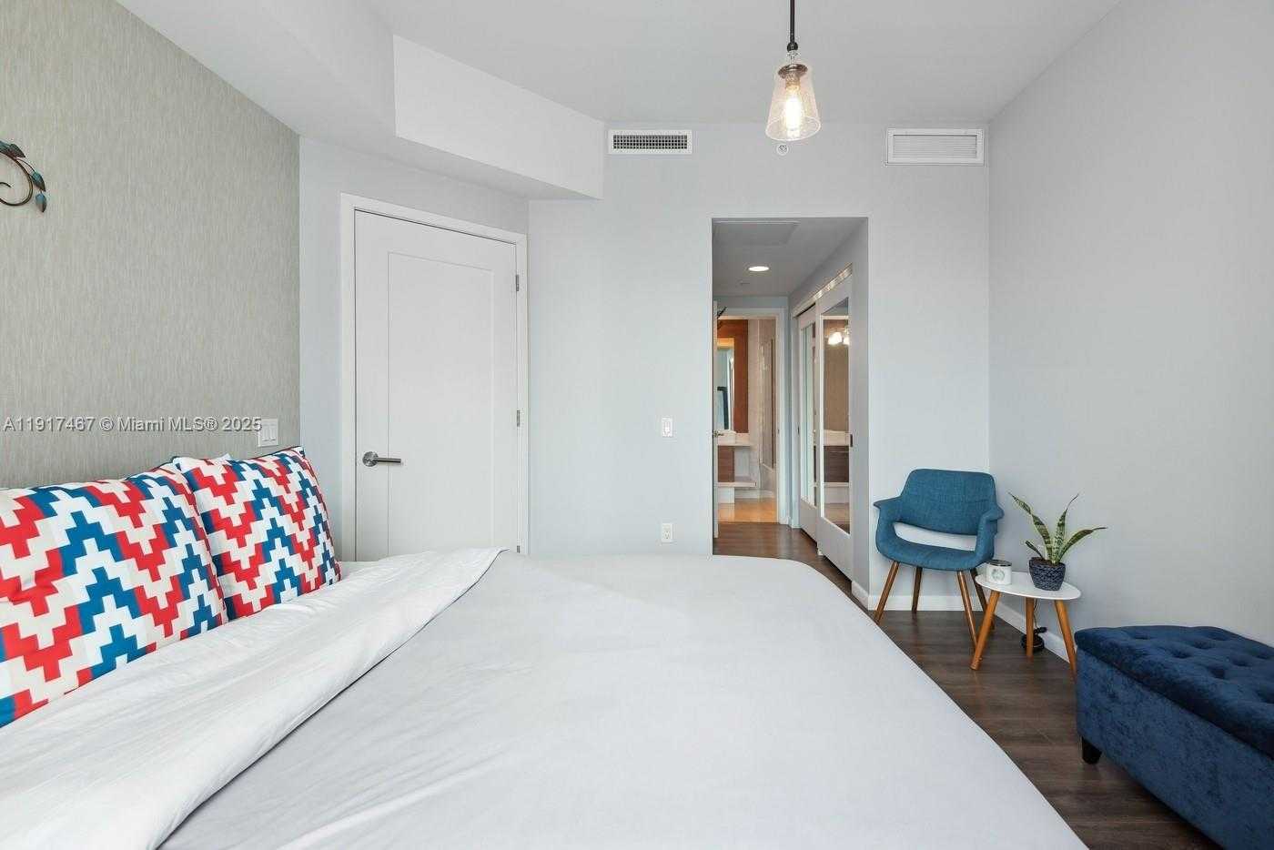 Small Image of 601 NORTH EAST 27TH ST #1406, Miami Number 9