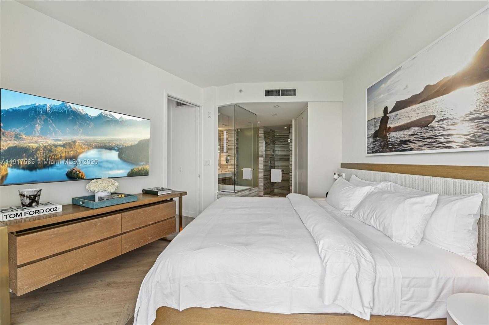 Small Image of 2201 COLLINS AVE #401, Miami Beach Number 14