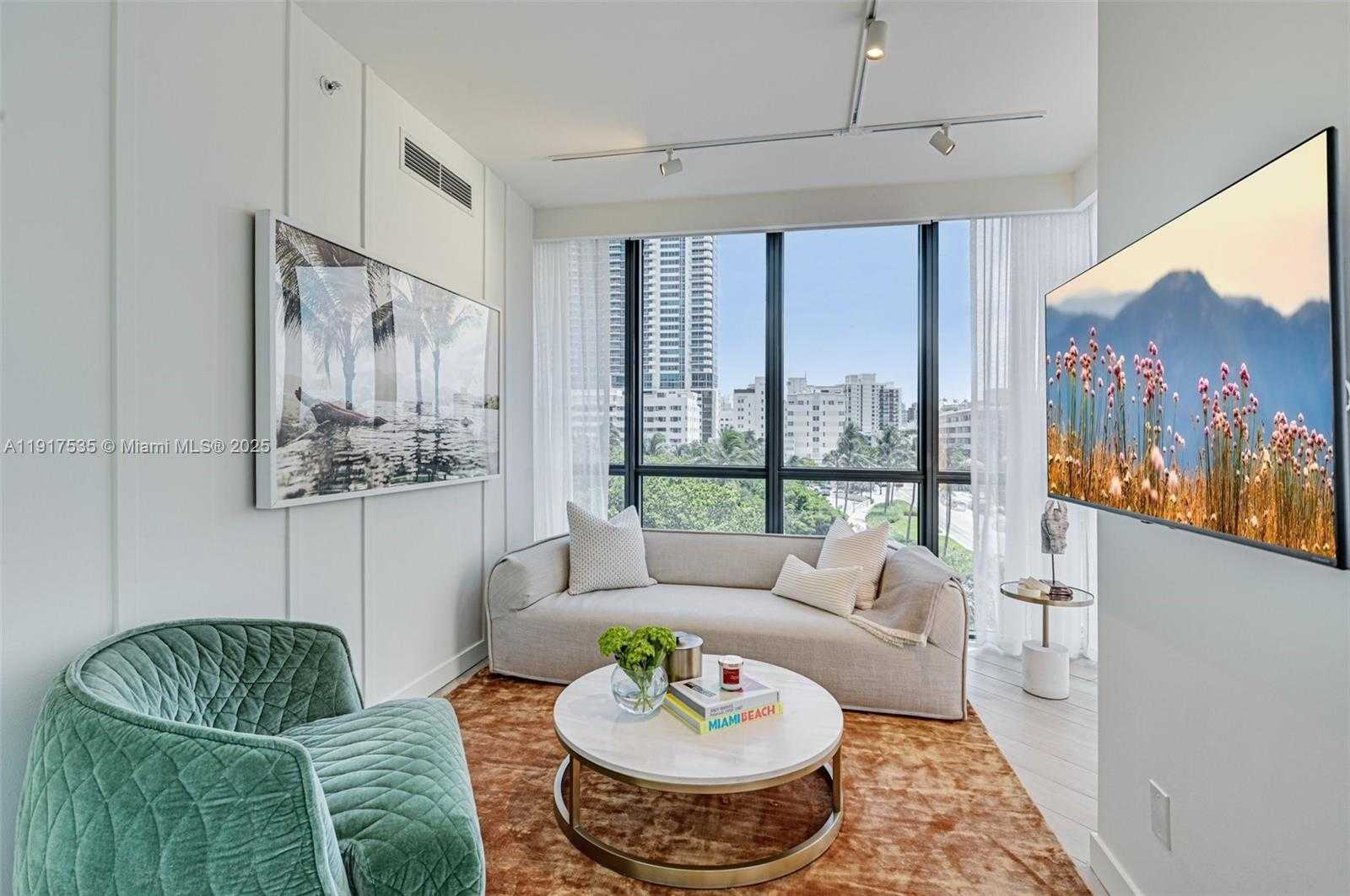 Small Image of 2201 COLLINS AVE #401, Miami Beach Number 3