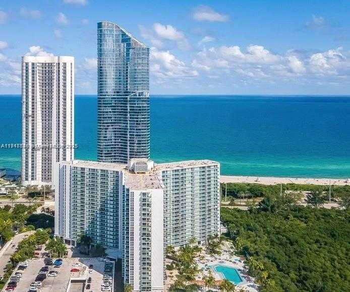 Small Image of 100 BAYVIEW DR #903, Sunny Isles Beach Number 2