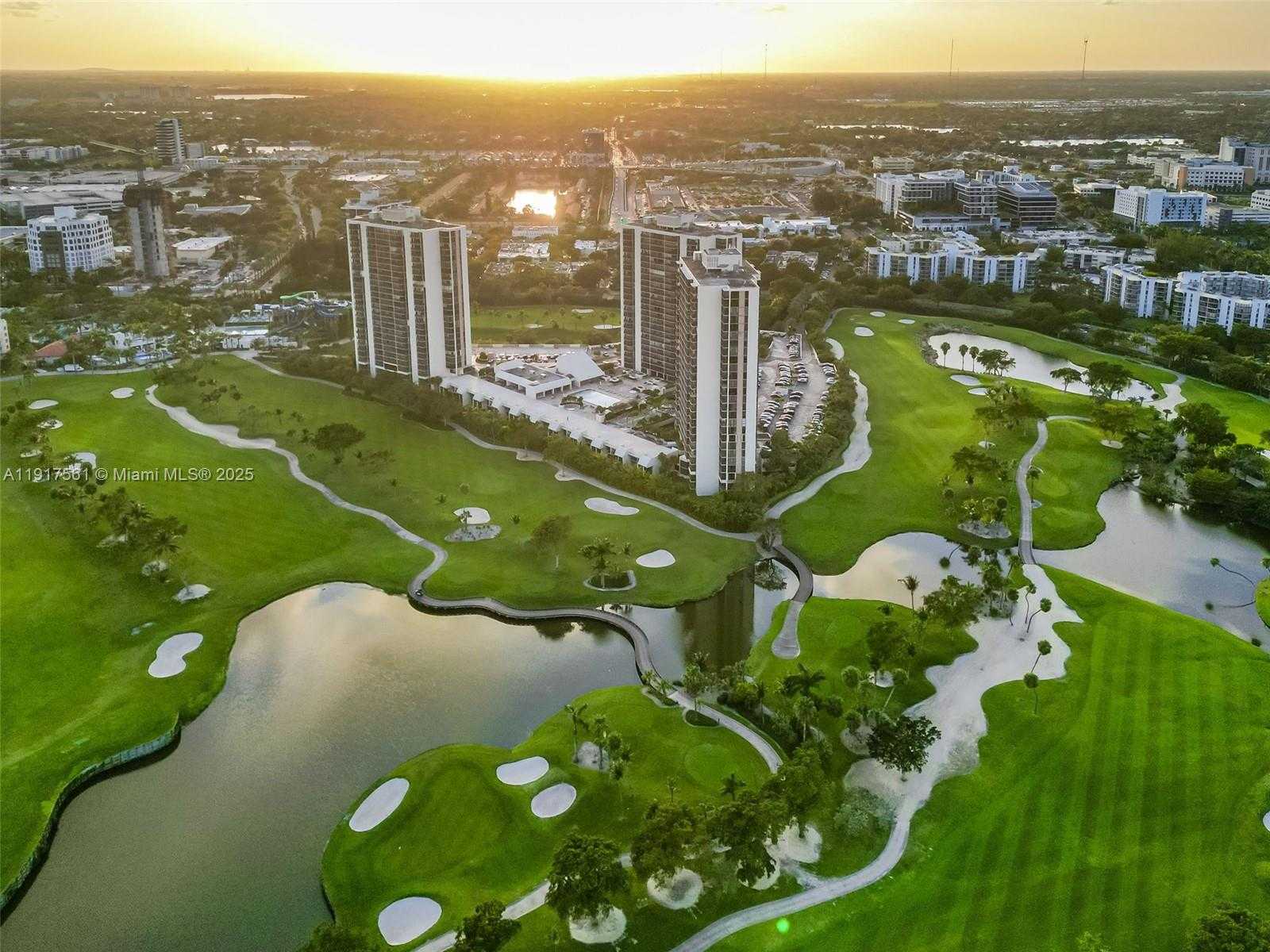 Small Image of 20367 WEST COUNTRY CLUB DR #L25, Aventura Number 5