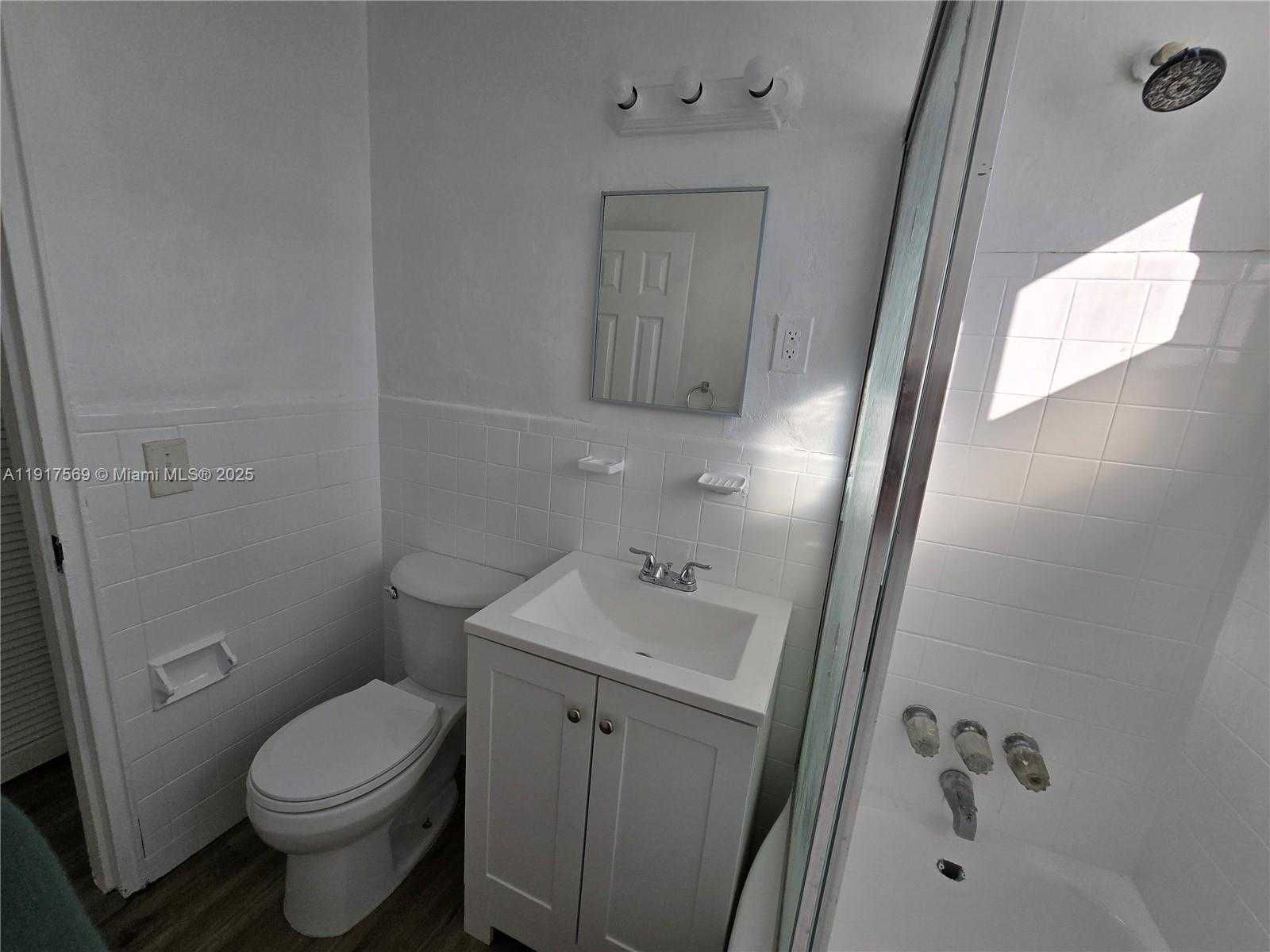 Small Image of 660 84TH ST #39, Miami Beach Number 9