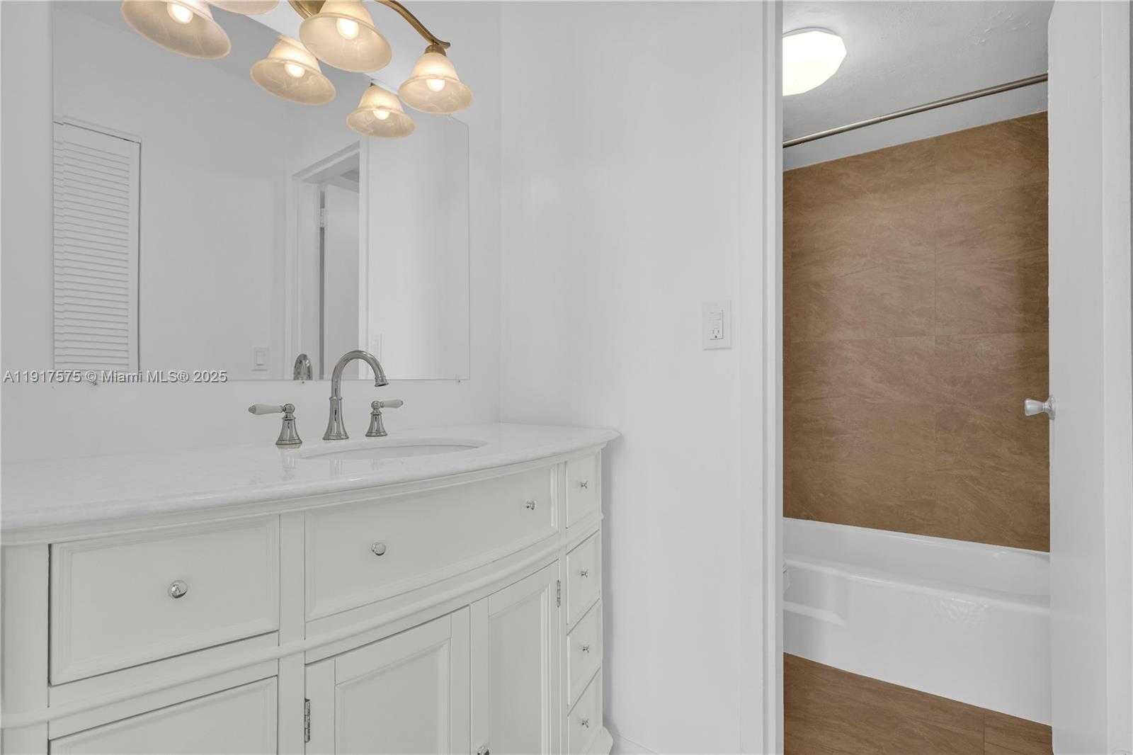 Small Image of 2020 NORTH EAST 135TH ST #805, North Miami Number 14