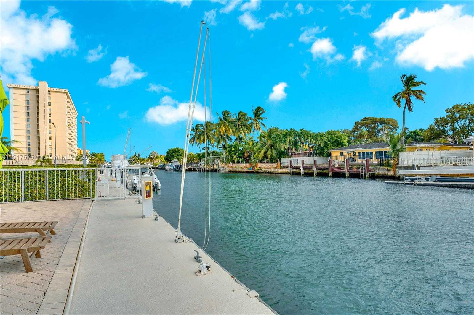 Small Image of 2020 NORTH EAST 135TH ST #805, North Miami Number 29