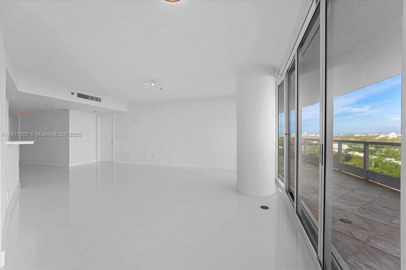Small Image of 2127 BRICKELL AVE #1606, Miami Number 10