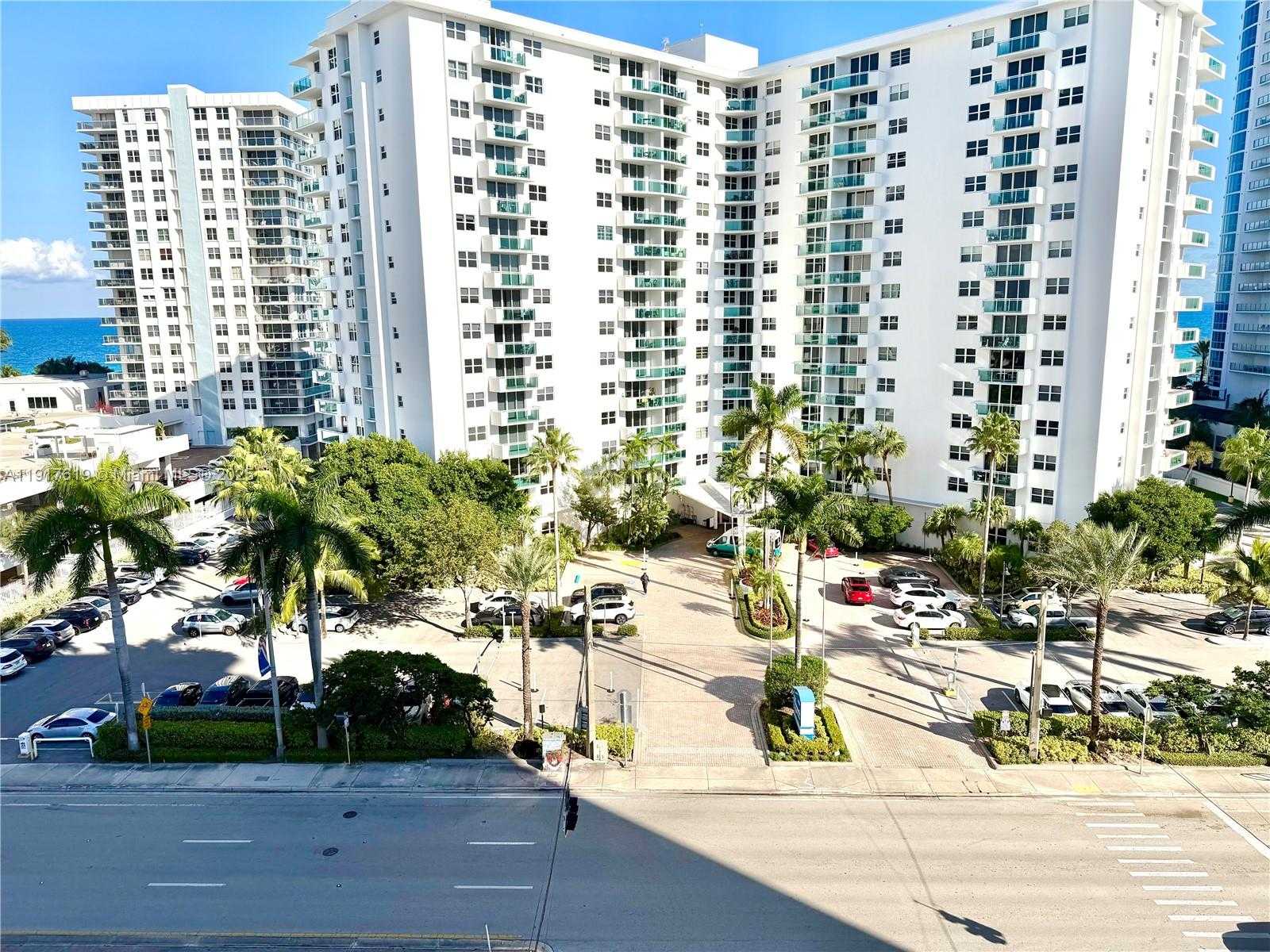 Small Image of 3000 SOUTH OCEAN DR #718, Hollywood Number 12