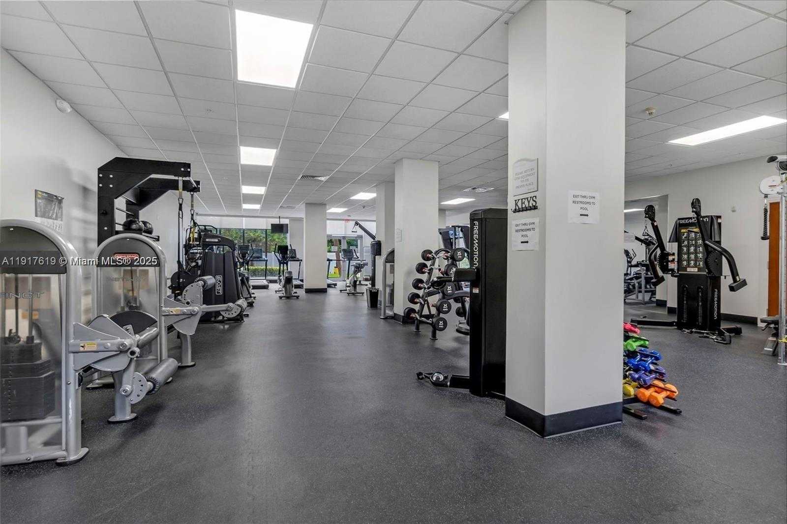 Small Image of 3000 SOUTH OCEAN DR #718, Hollywood Number 16