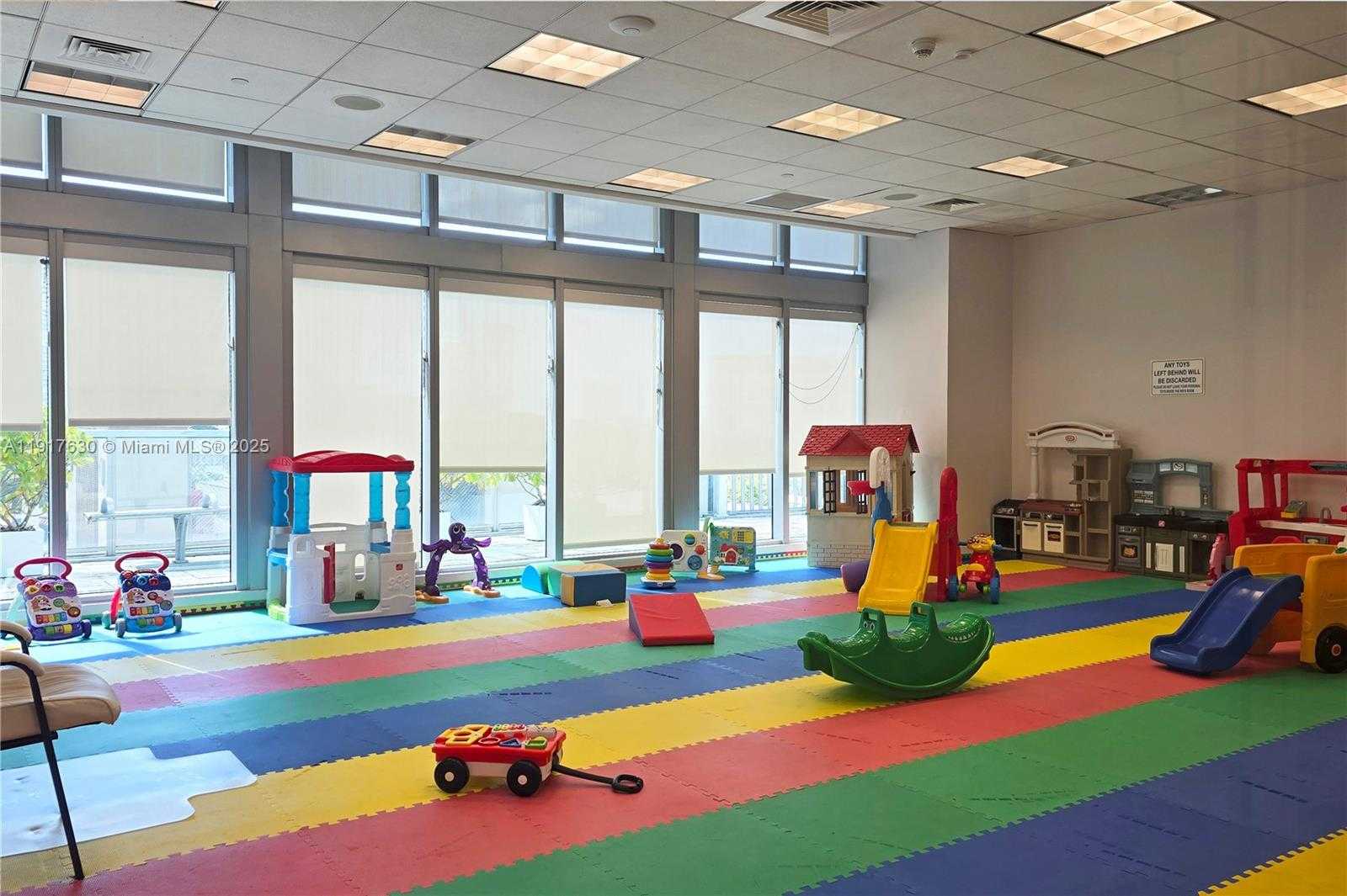 Small Image of 79 SOUTH WEST 12TH ST #2701-S, Miami Number 22