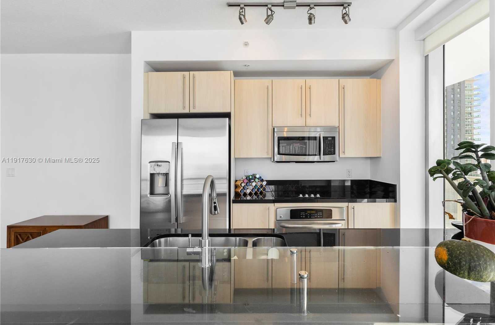 Small Image of 79 SOUTH WEST 12TH ST #2701-S, Miami Number 4