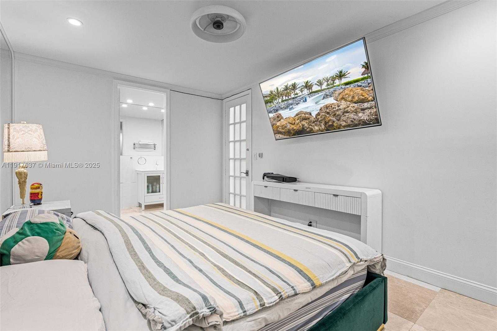 Small Image of 6124 PARADISE POINT DR #6124, Palmetto Bay Number 12