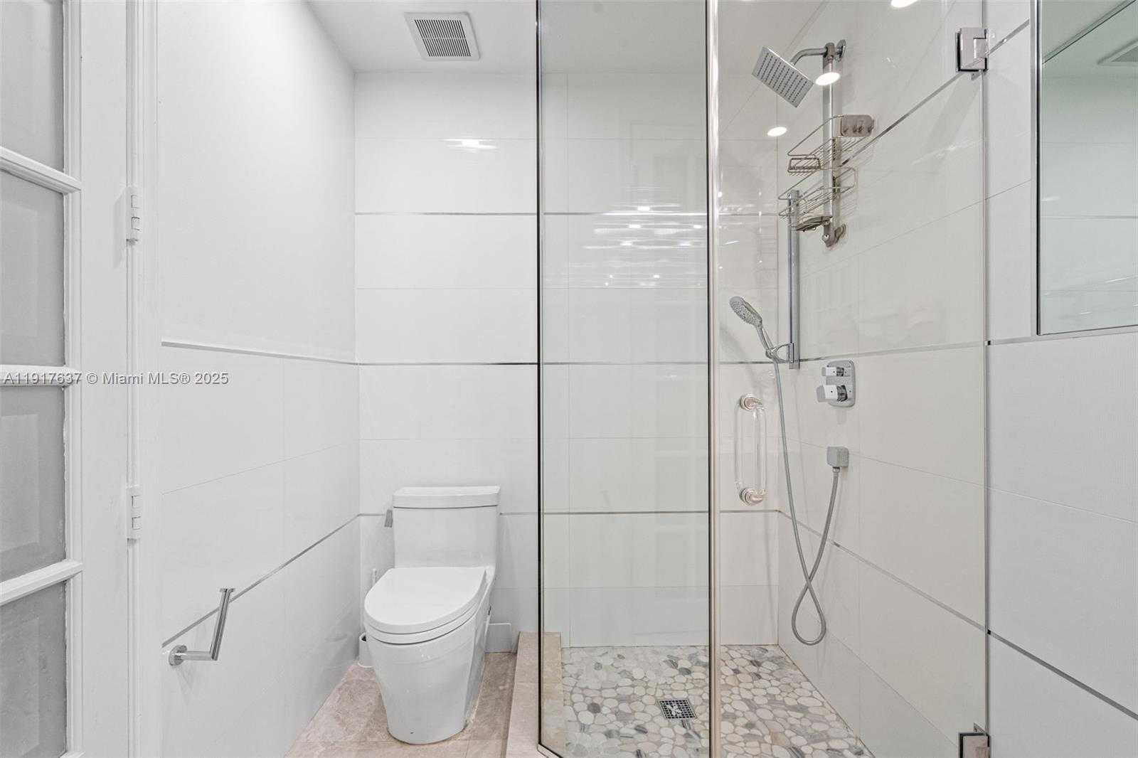 Small Image of 6124 PARADISE POINT DR #6124, Palmetto Bay Number 14