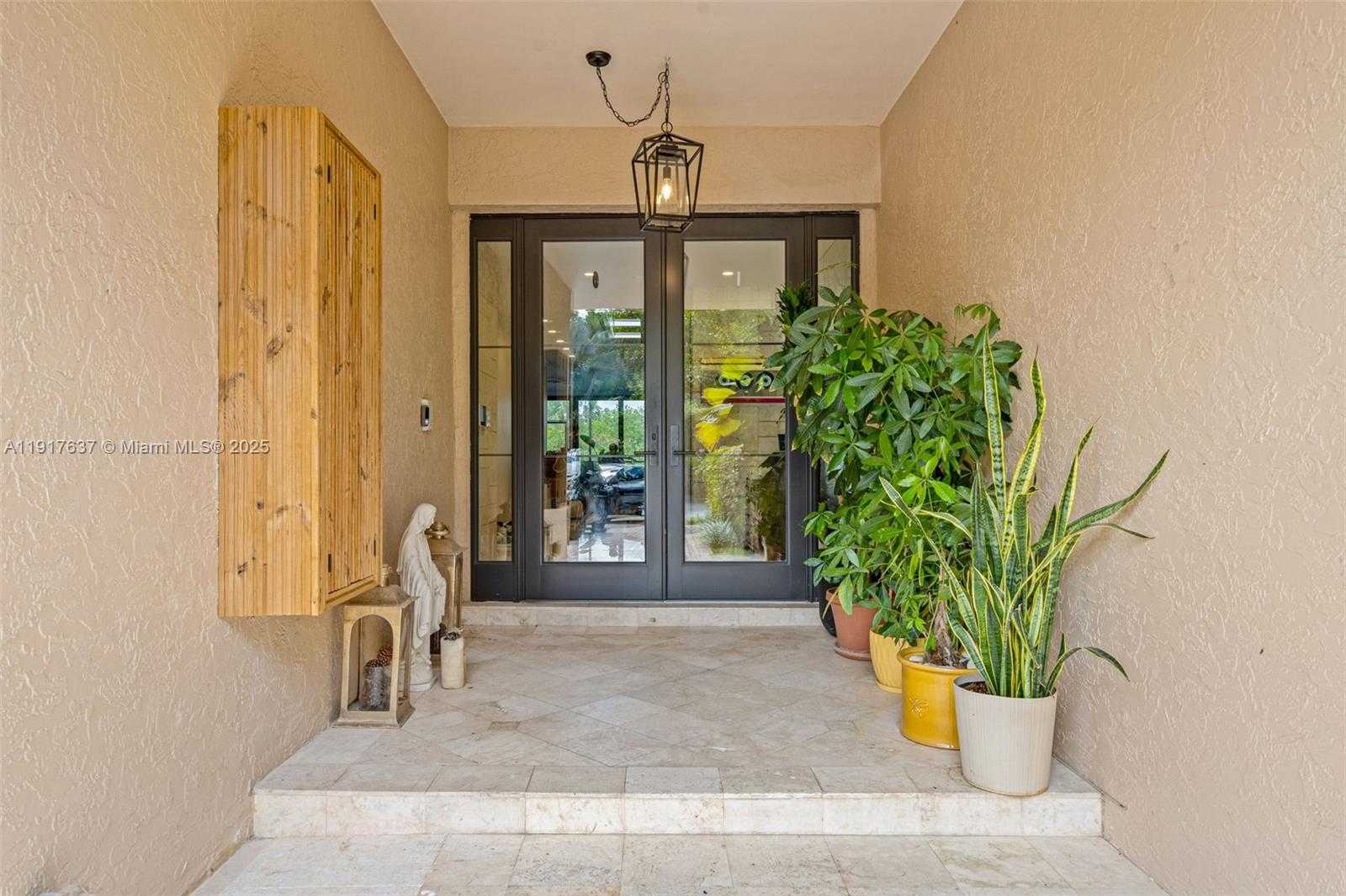 Small Image of 6124 PARADISE POINT DR #6124, Palmetto Bay Number 3