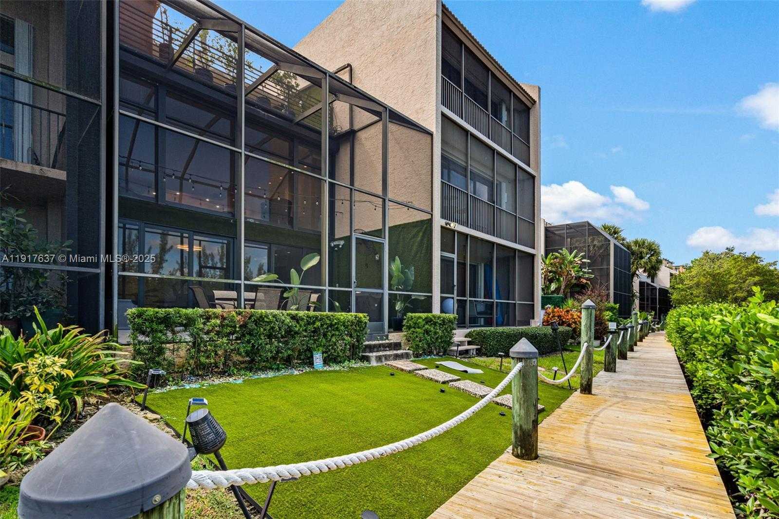 Small Image of 6124 PARADISE POINT DR #6124, Palmetto Bay Number 50