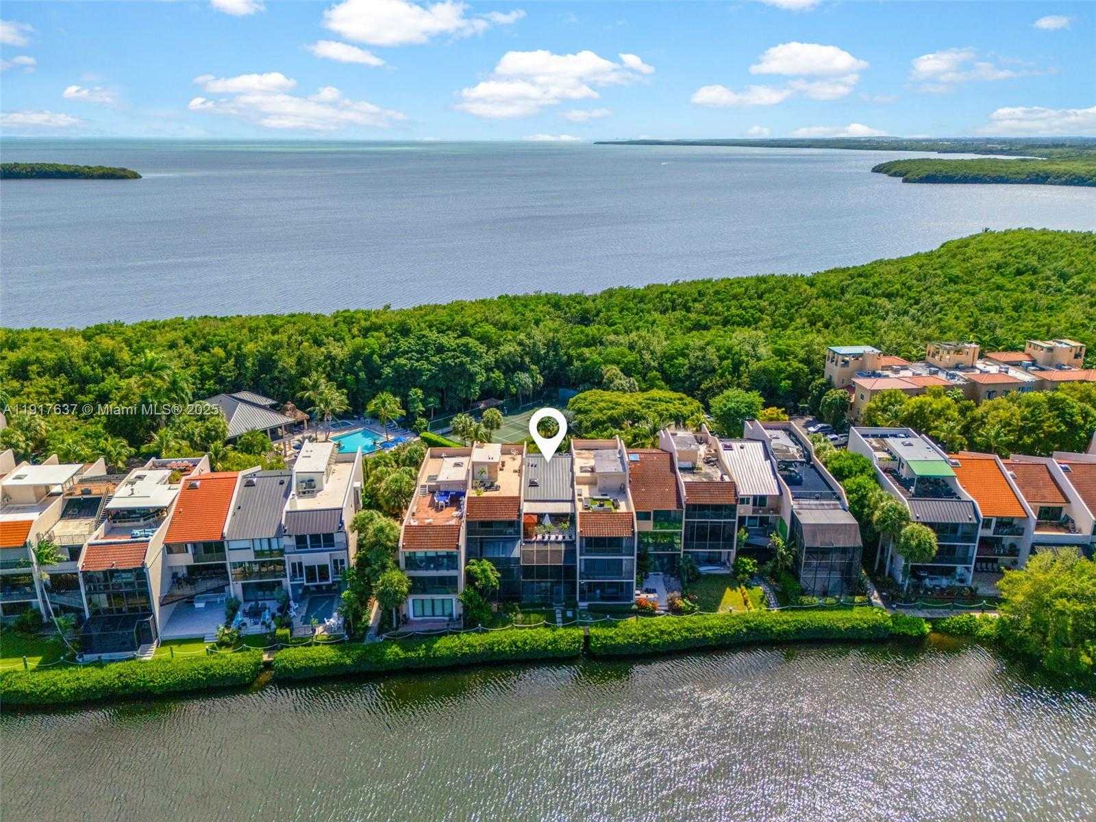 Small Image of 6124 PARADISE POINT DR #6124, Palmetto Bay Number 62