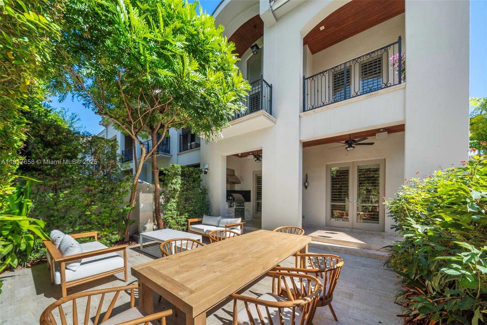 Small Image of 7490 SOUTH WEST 56TH CT, Miami Number 2