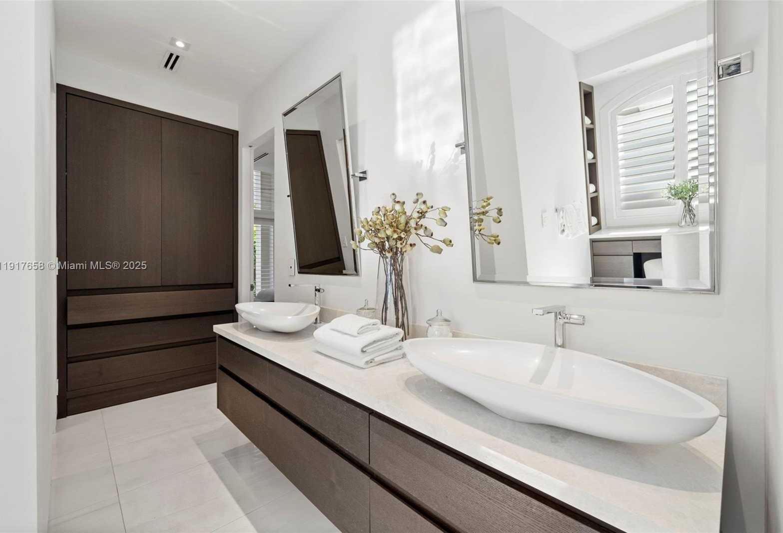 Small Image of 7490 SOUTH WEST 56TH CT, Miami Number 32