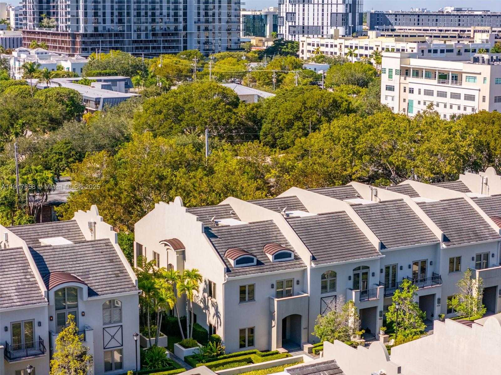 Small Image of 7490 SOUTH WEST 56TH CT, Miami Number 60