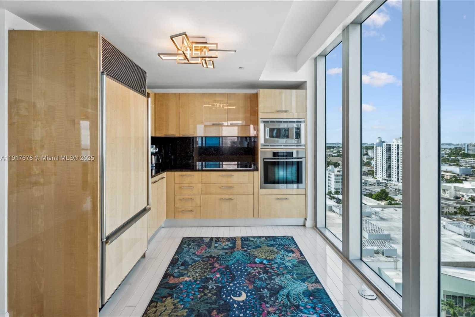 Small Image of 6799 COLLINS AVE #1602, Miami Beach Number 11