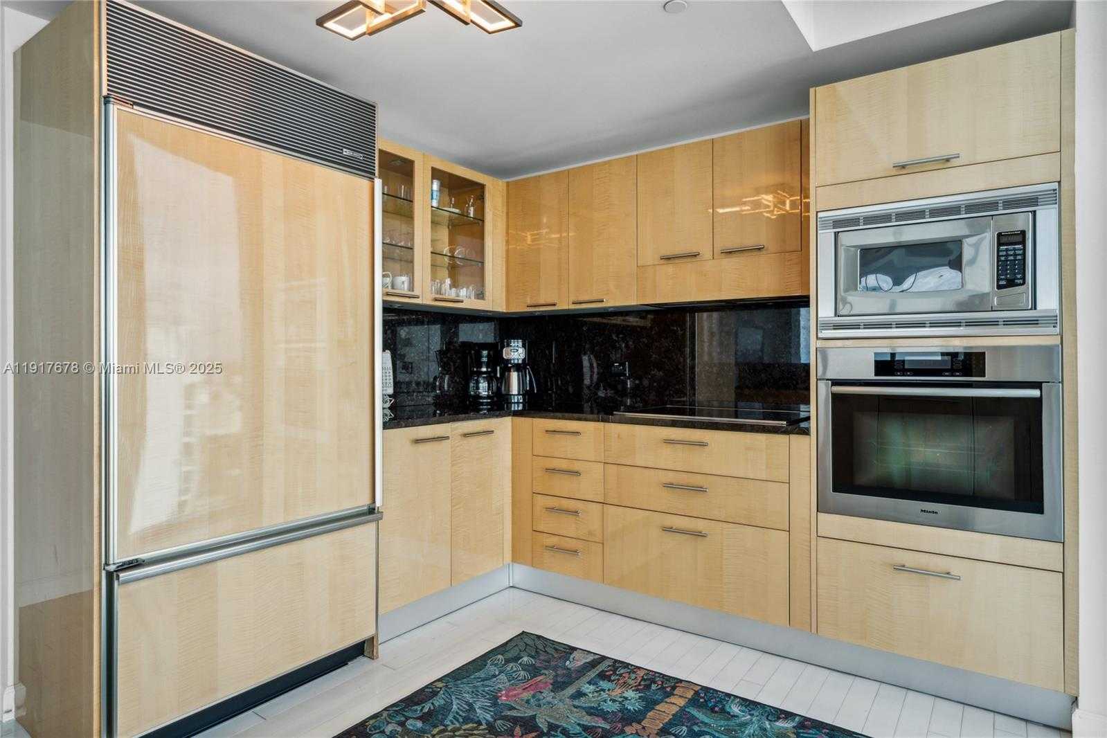 Small Image of 6799 COLLINS AVE #1602, Miami Beach Number 13