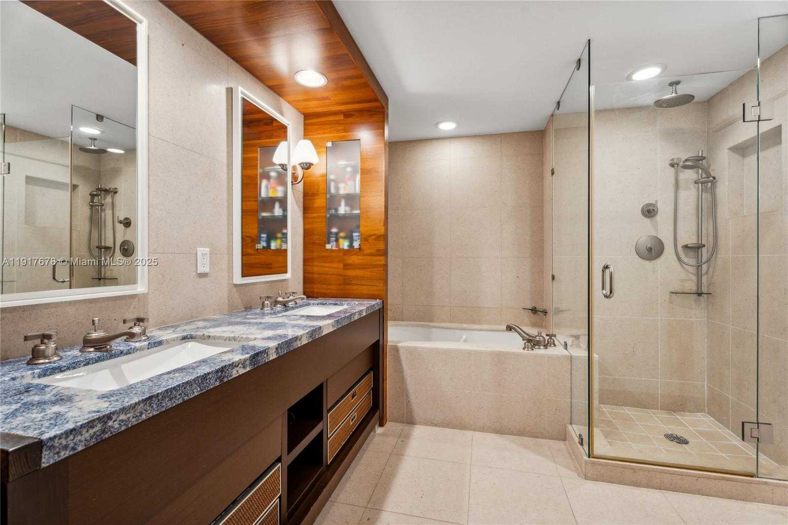 Small Image of 6799 COLLINS AVE #1602, Miami Beach Number 17