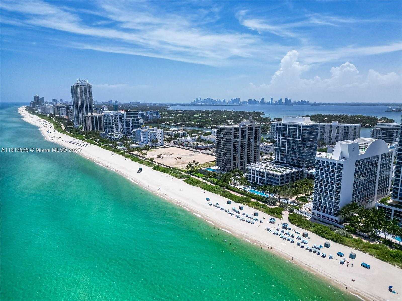 Small Image of 6799 COLLINS AVE #1602, Miami Beach Number 2