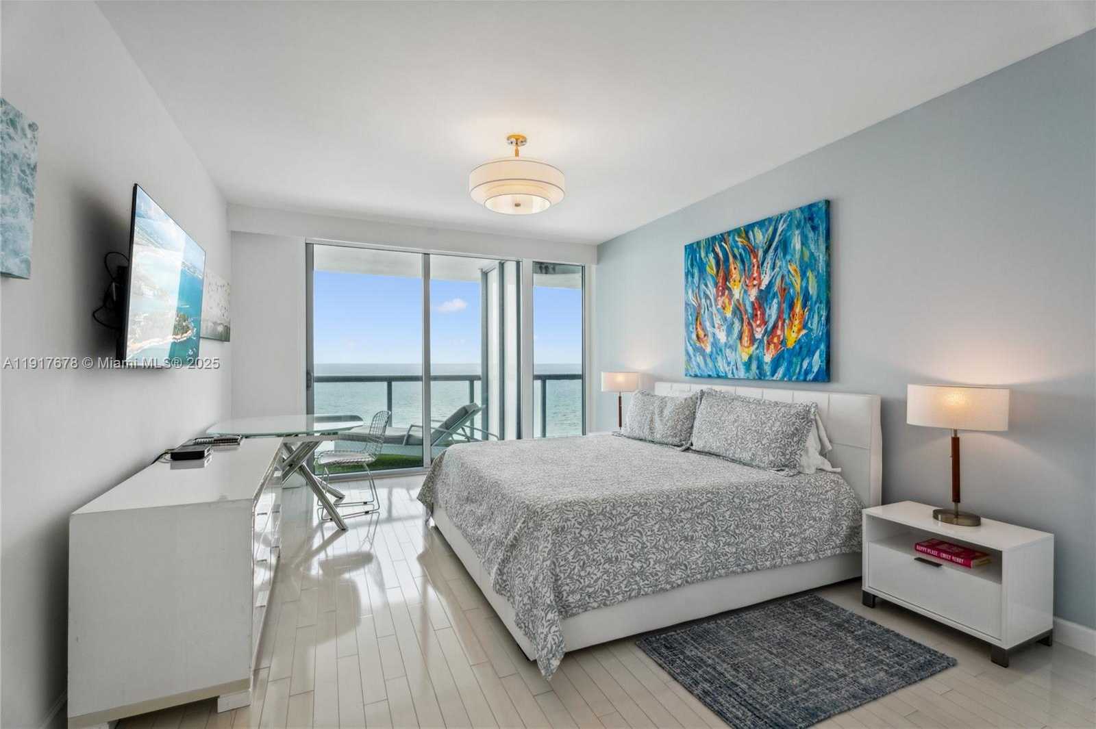Small Image of 6799 COLLINS AVE #1602, Miami Beach Number 20