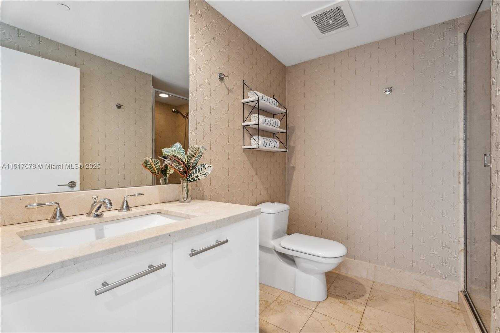 Small Image of 6799 COLLINS AVE #1602, Miami Beach Number 25