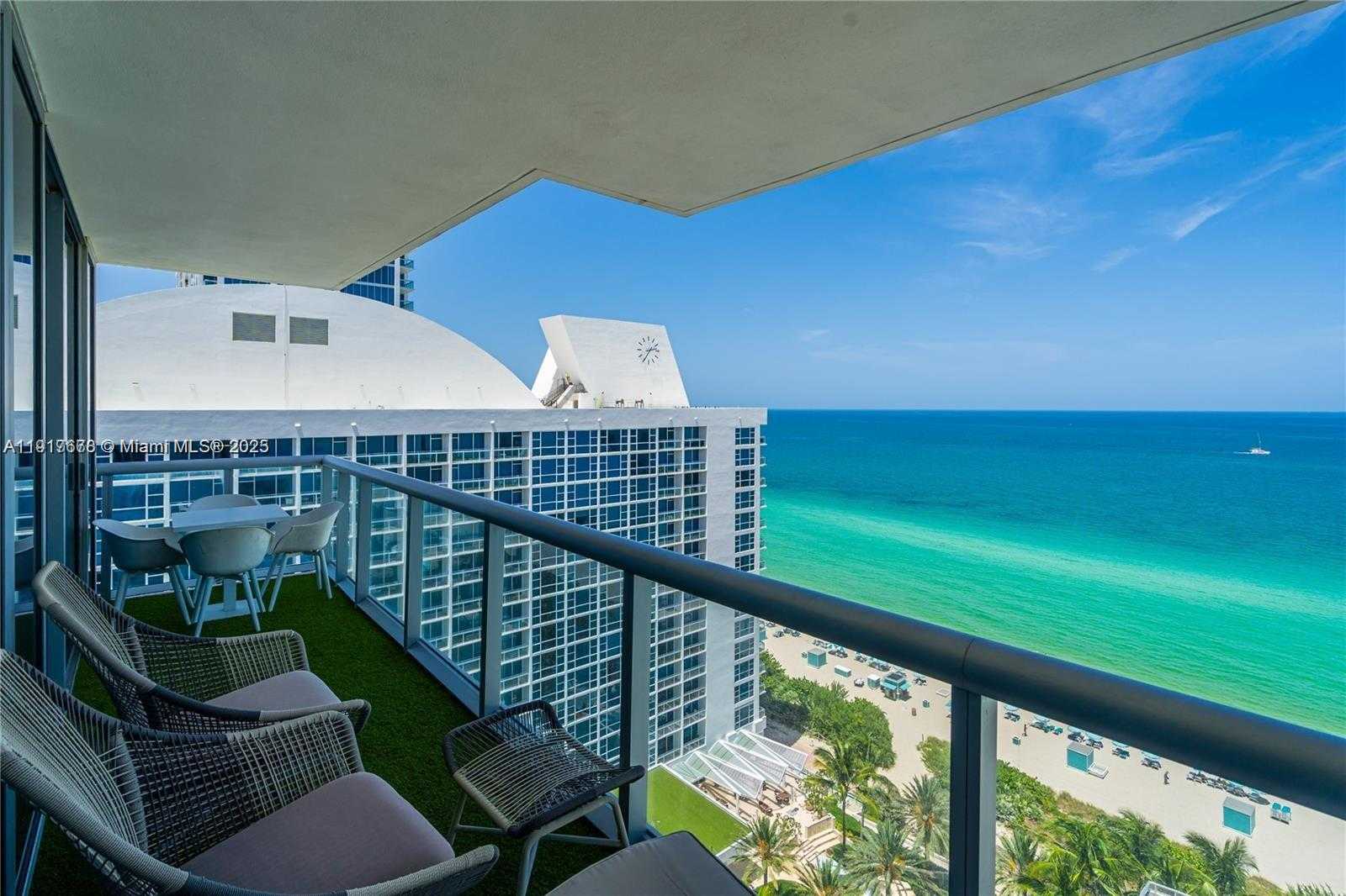 Small Image of 6799 COLLINS AVE #1602, Miami Beach Number 3