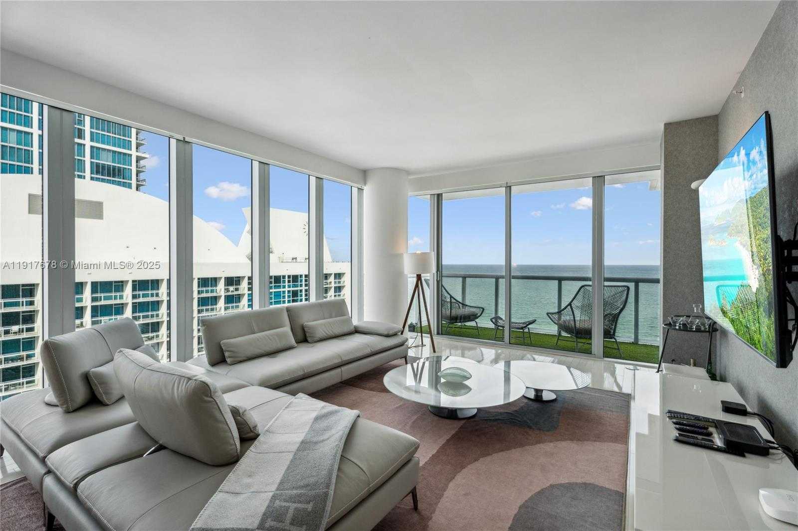Small Image of 6799 COLLINS AVE #1602, Miami Beach Number 8