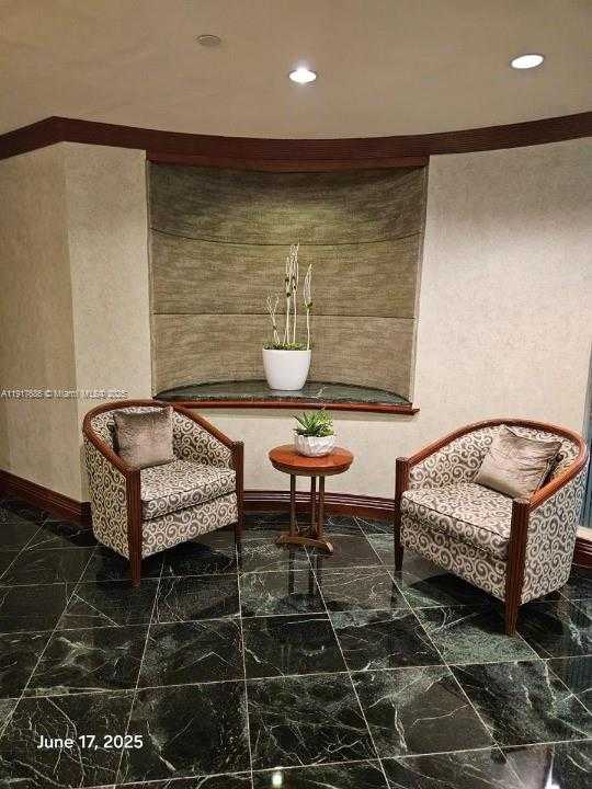 Small Image of 21050 POINT PL #501, Aventura Number 25