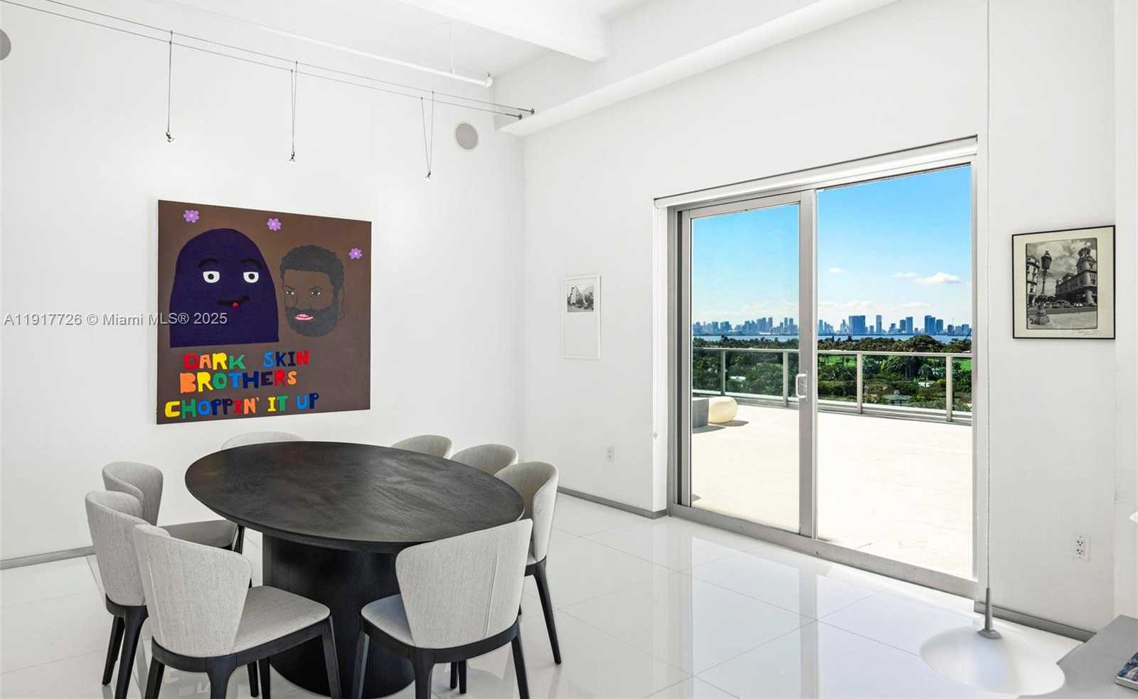Small Image of 201 AQUA AVE #801, Miami Beach Number 13