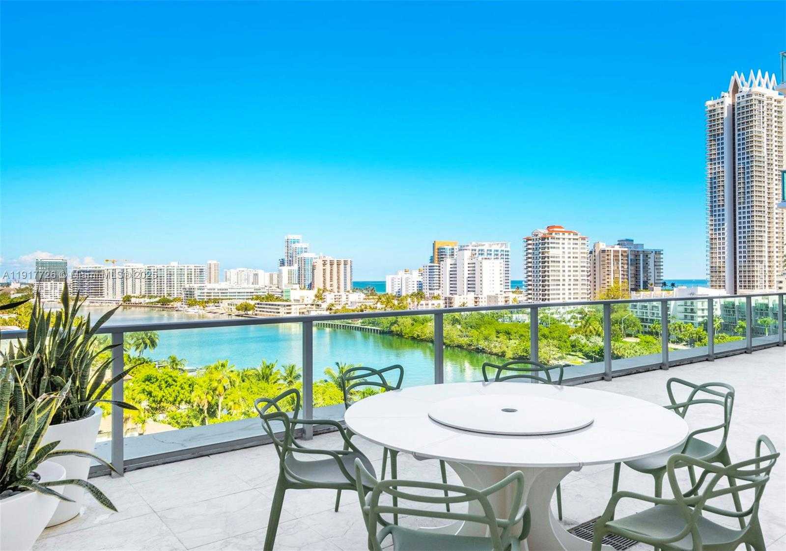 Small Image of 201 AQUA AVE #801, Miami Beach Number 17