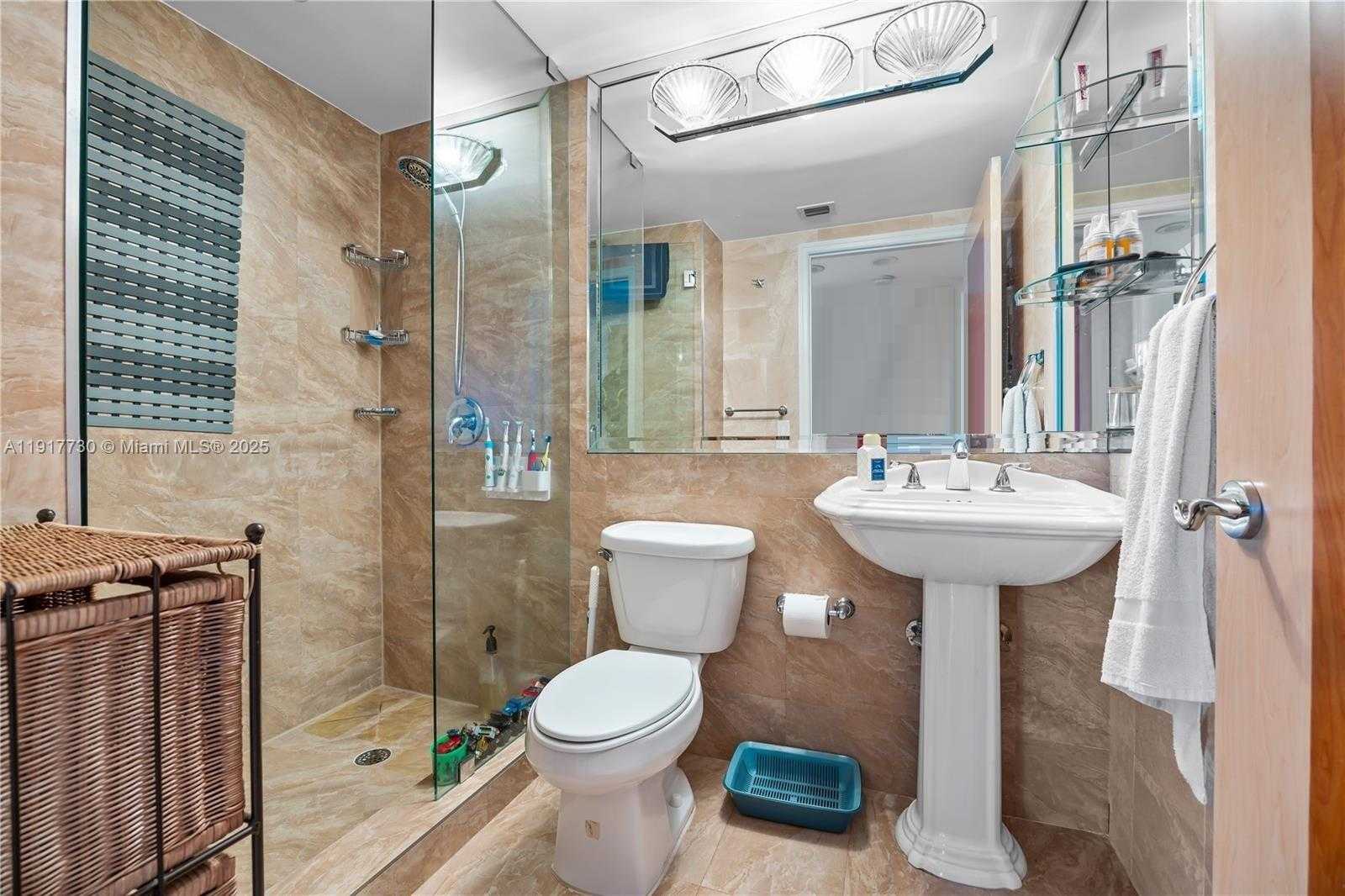 Small Image of 17555 COLLINS AVE #607, Sunny Isles Beach Number 15