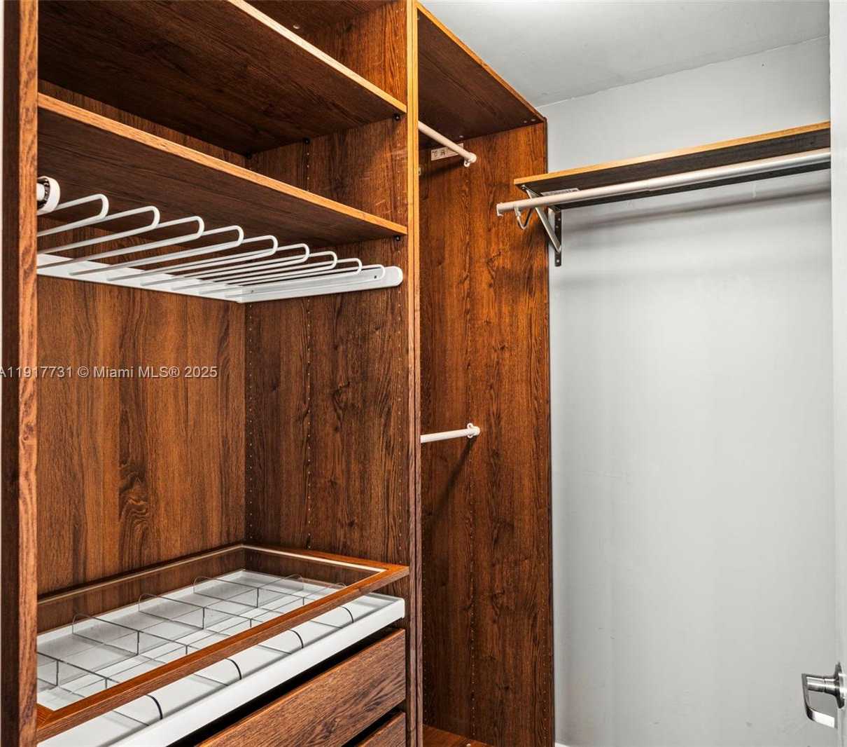 Small Image of 3301 NORTH EAST 1ST AVE #H2201, Miami Number 28