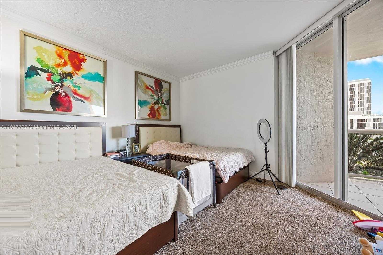 Small Image of 17555 COLLINS AVE #707, Sunny Isles Beach Number 21