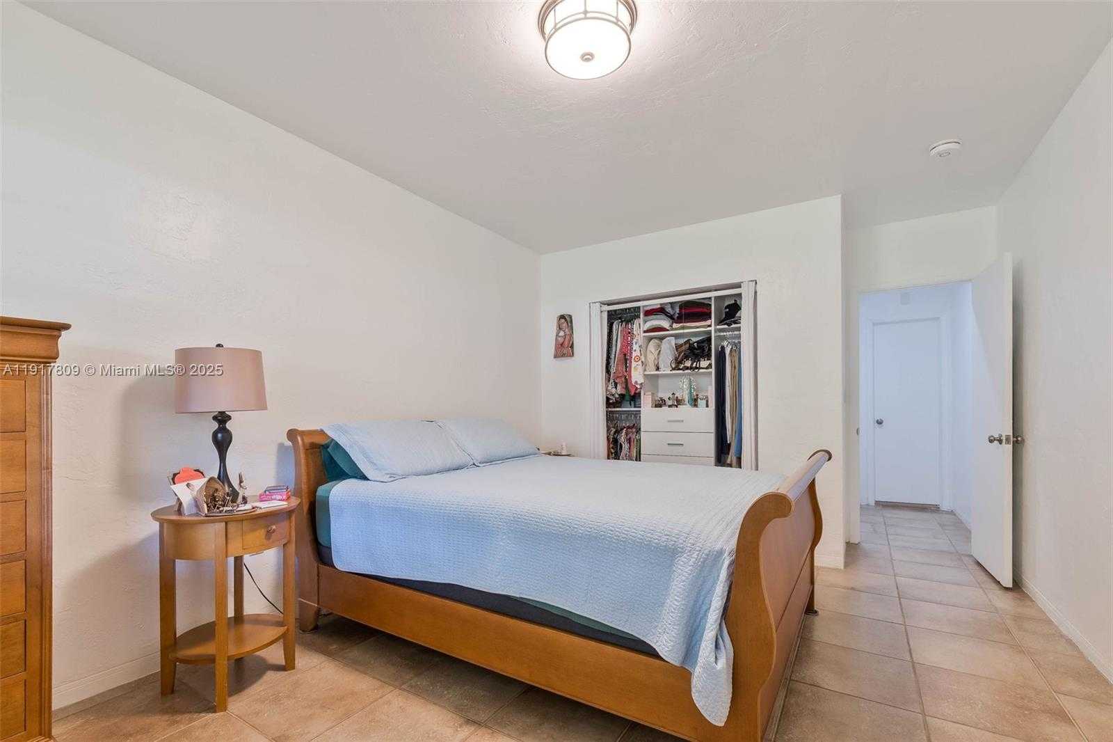 Small Image of 20 PARK DR #2, Bal Harbour Number 13