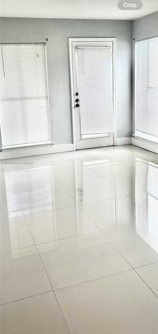 Small Image of 977 RIVERSIDE DR #211, Coral Springs Number 7