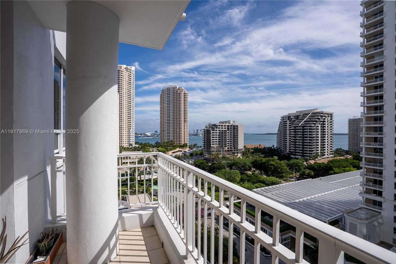 Small Image of 801 BRICKELL KEY BLVD #1407, Miami Number 1
