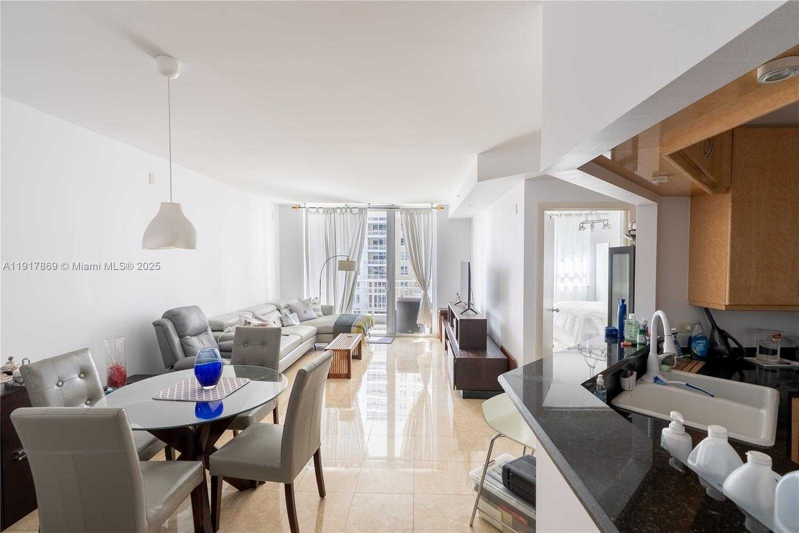 Small Image of 801 BRICKELL KEY BLVD #1407, Miami Number 11