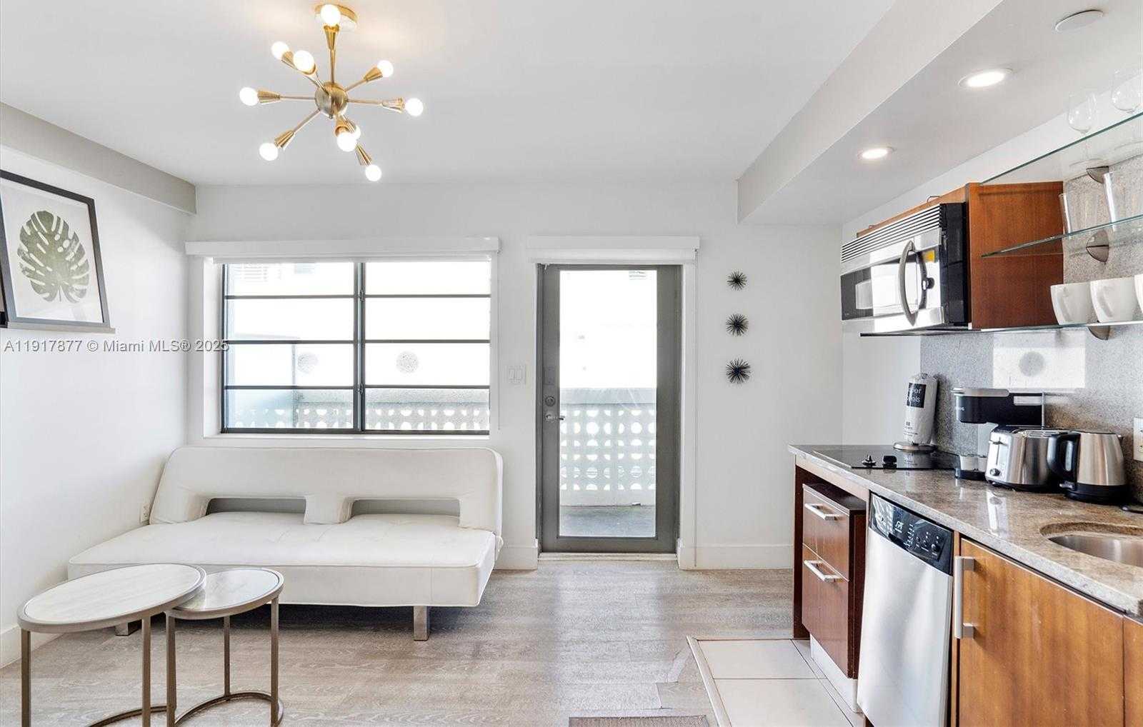 Small Image of 1024 OCEAN DR #A502, Miami Beach Number 11