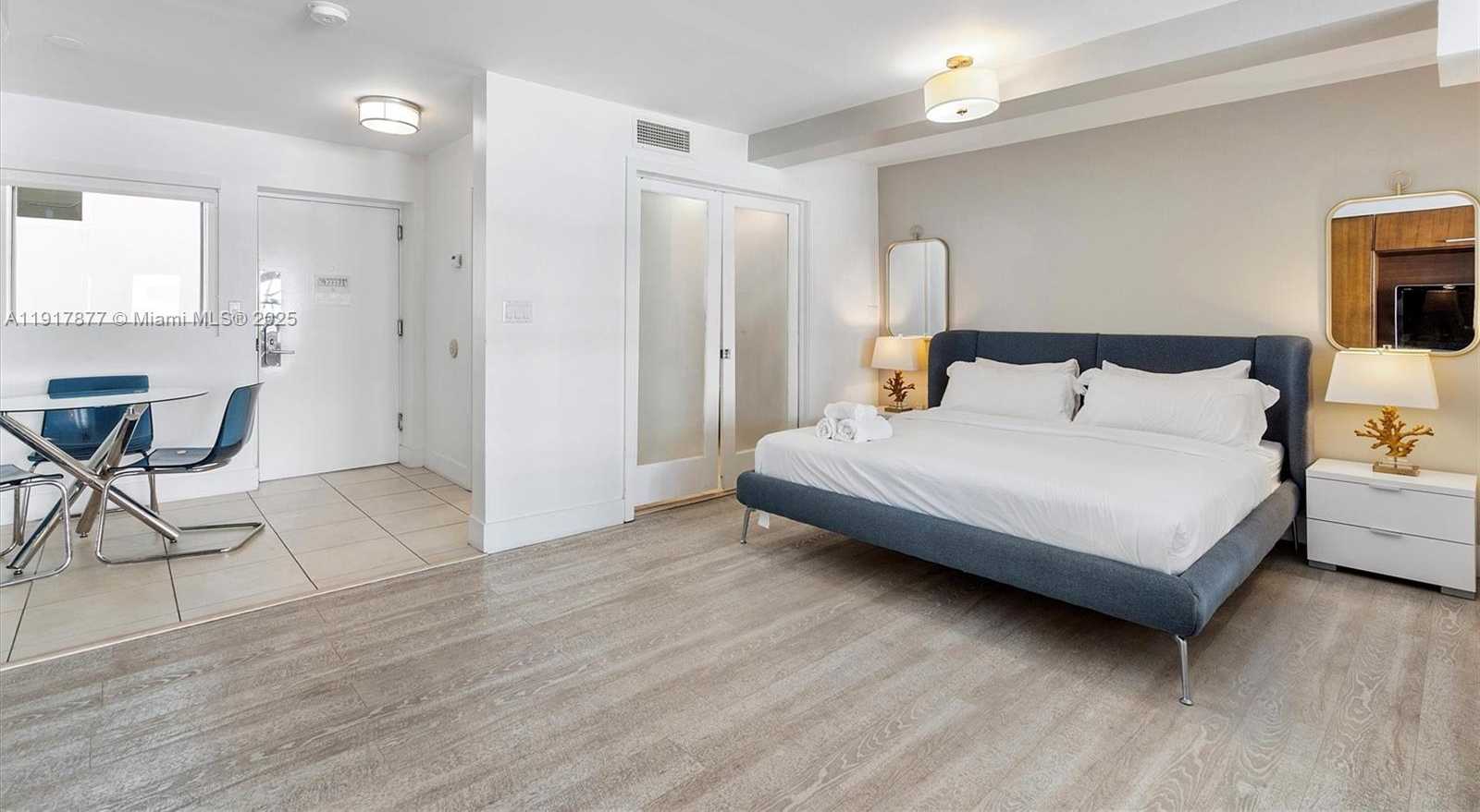 Small Image of 1024 OCEAN DR #A502, Miami Beach Number 14