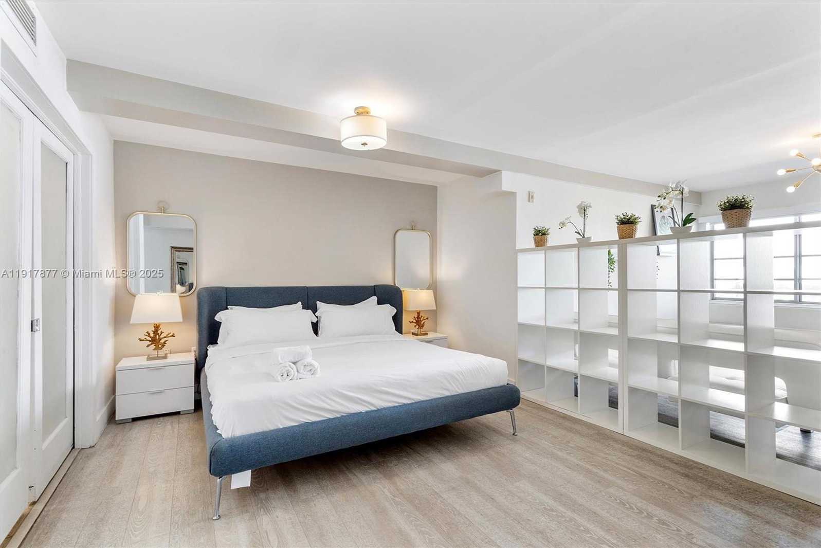 Small Image of 1024 OCEAN DR #A502, Miami Beach Number 16