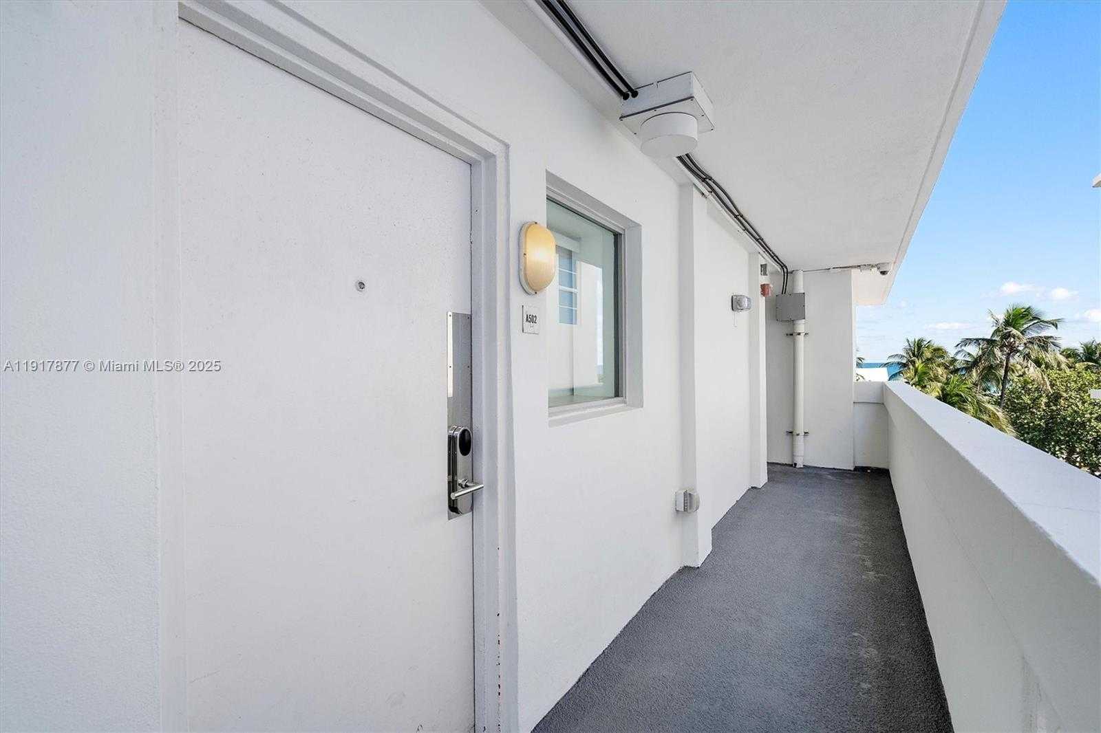 Small Image of 1024 OCEAN DR #A502, Miami Beach Number 30