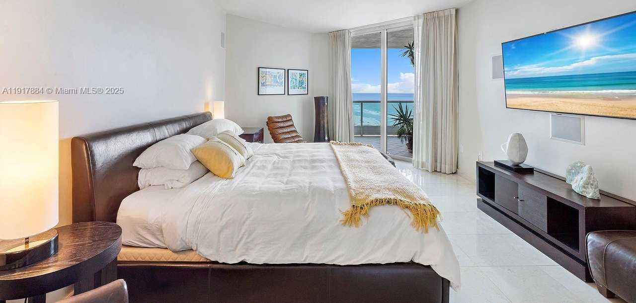 Small Image of 5025 COLLINS AVE #1907, Miami Beach Number 13
