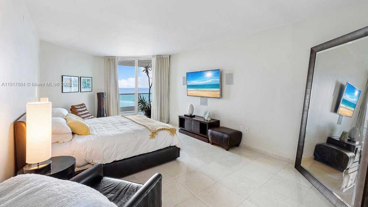 Small Image of 5025 COLLINS AVE #1907, Miami Beach Number 14